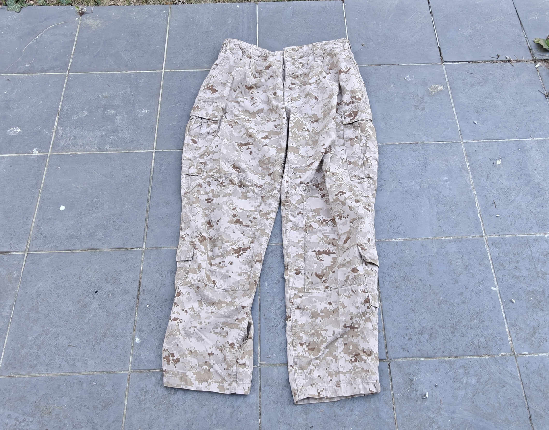 Combat Patns Marpat Desert L-R FROG USMC MCCU